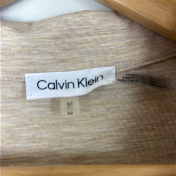 Calvin Klein Tan Short Sleeve Tee Relaxed Fit Size Medium - Picture 2 of 6